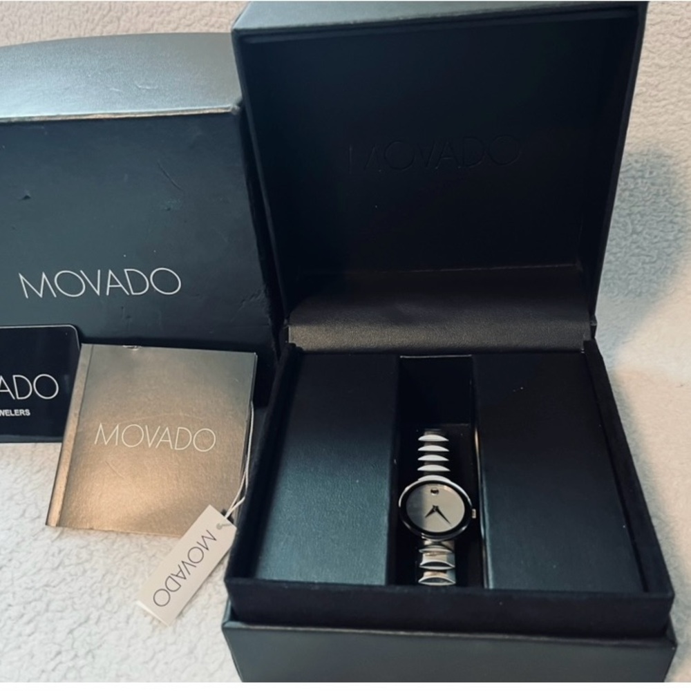 Movado Women’s Mother of Pearl Watch - Picture 10 of 10